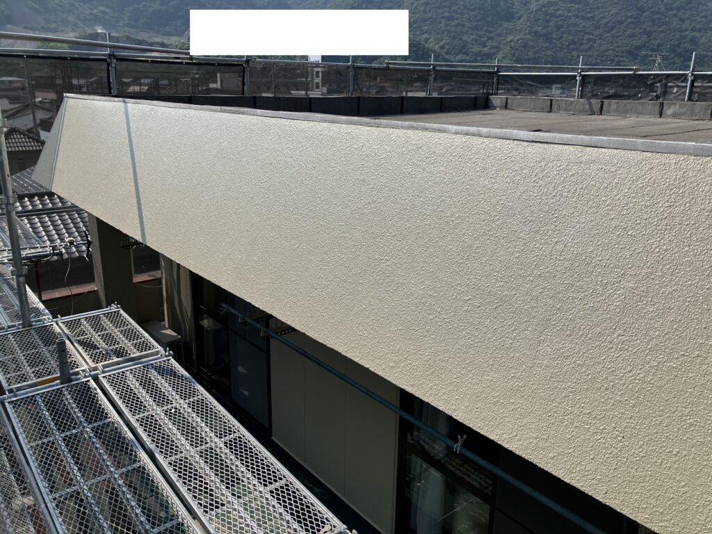 パラペットにマスチック仕上げ